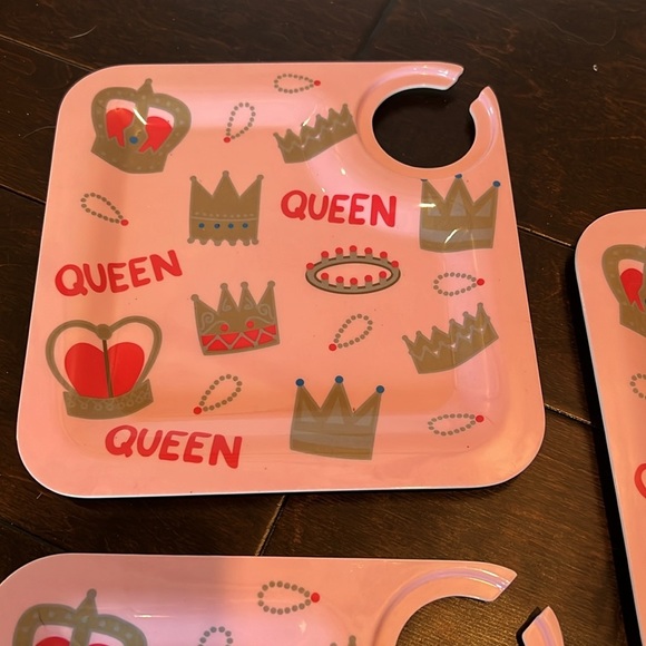 Lolita Queen Melamine wine plates set 4 - Picture 3 of 6